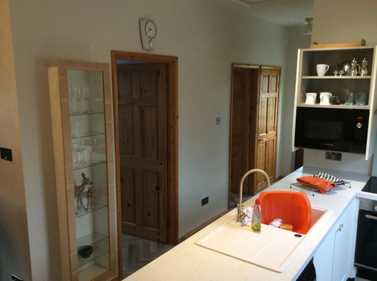 2 Bedroom Furnished Apartment In A Rural Position Stone  Exteriör bild